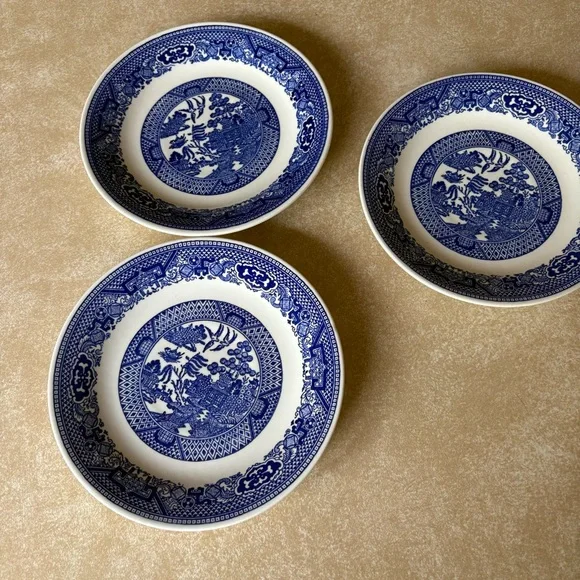 Blue Willow 6” Vintage Plates - Picture 1 of 3